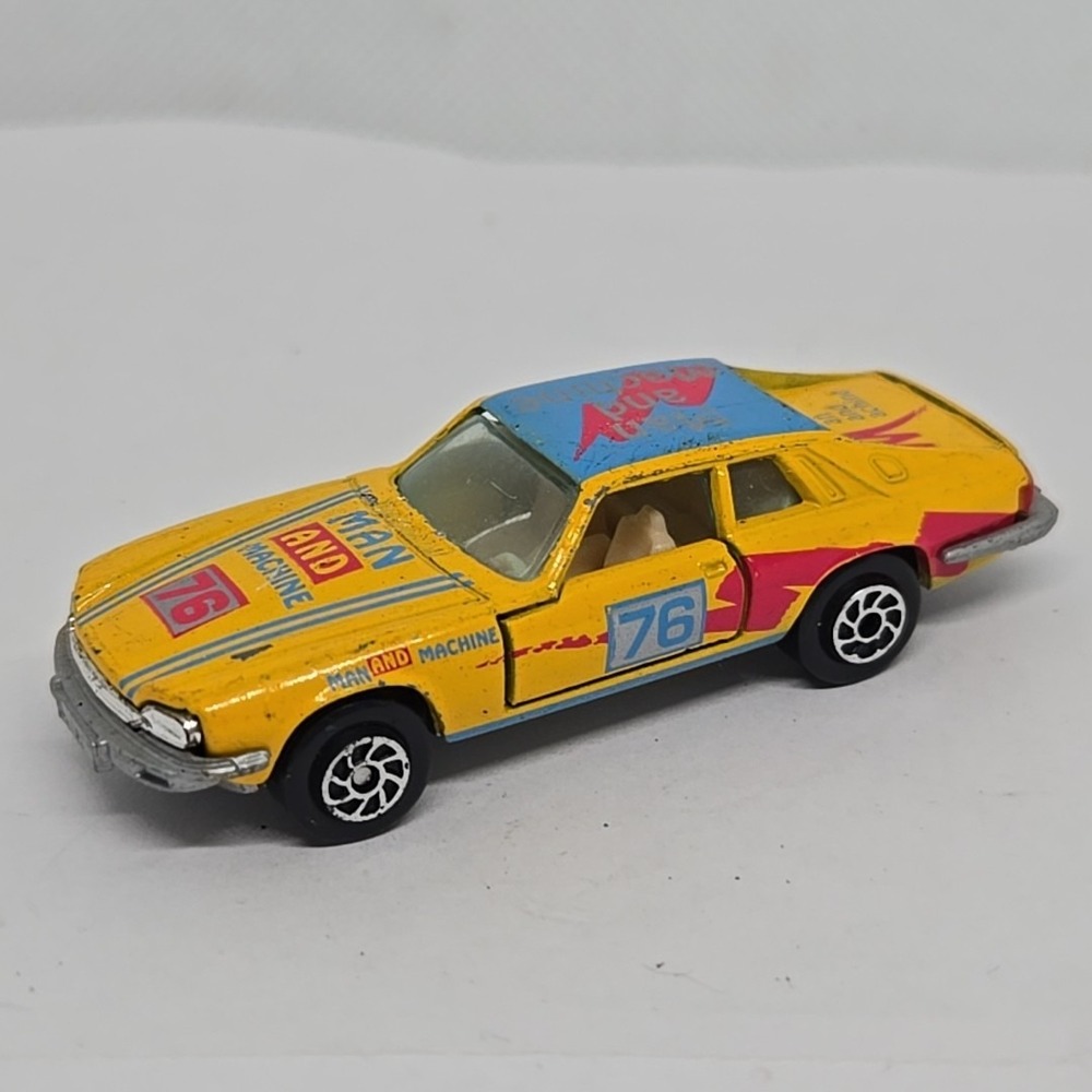 Yatming Jaguar XJS Man And Machine 76 Diecast 2 7/8"‎ Scale Model